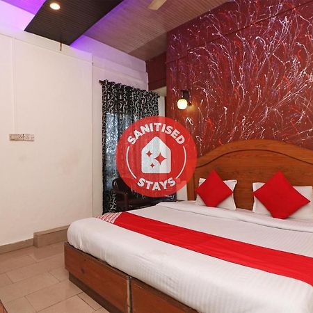 Oyo 77158 Hotel Swastik Palace Bhiwandi Esterno foto