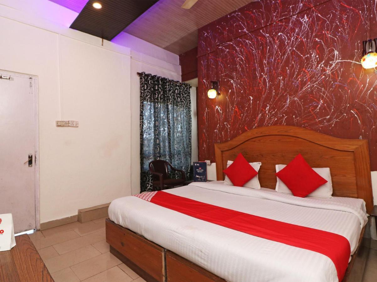Oyo 77158 Hotel Swastik Palace Bhiwandi Esterno foto