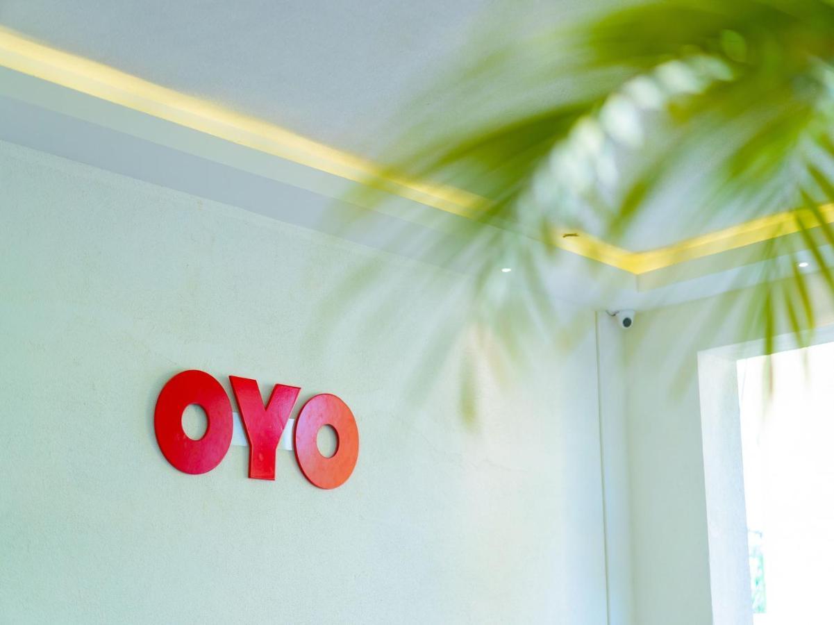 Oyo 77158 Hotel Swastik Palace Bhiwandi Esterno foto
